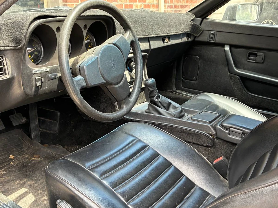 1983 Porsche 944 - Image 5 of 12