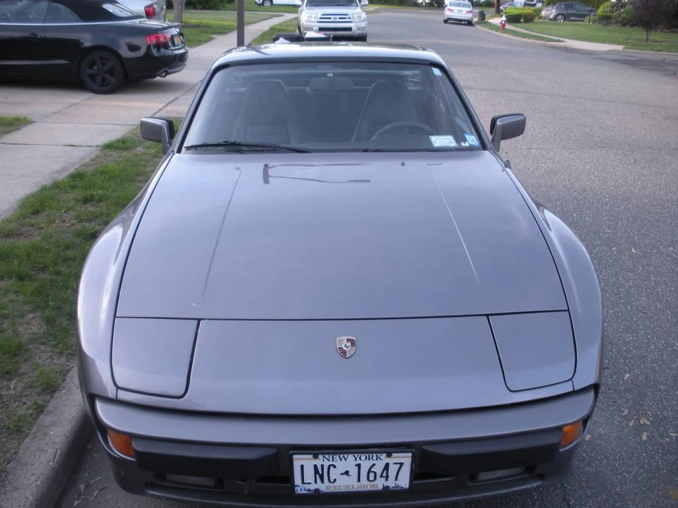 1983 Porsche 944 - Image 2 of 14