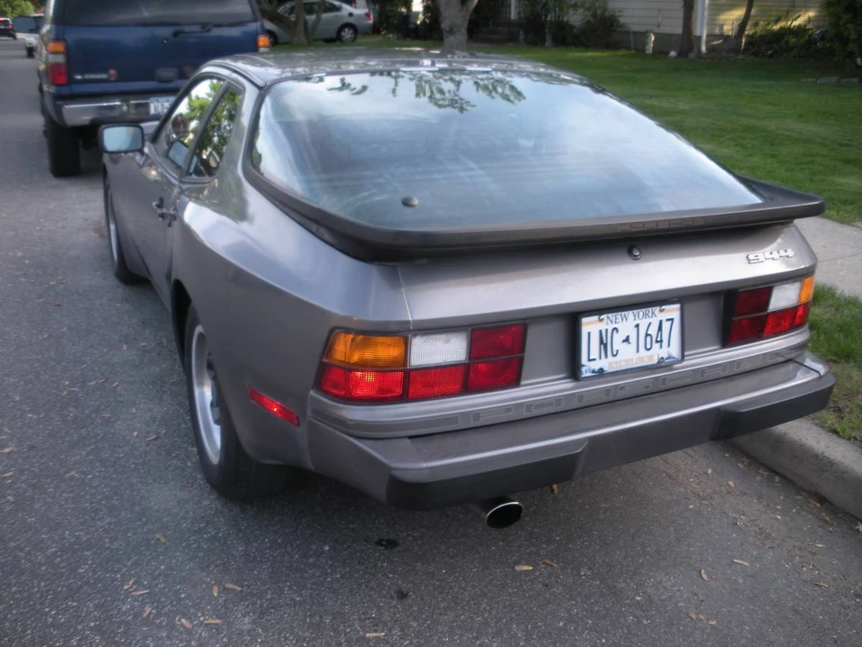 1983 Porsche 944 - Image 6 of 14