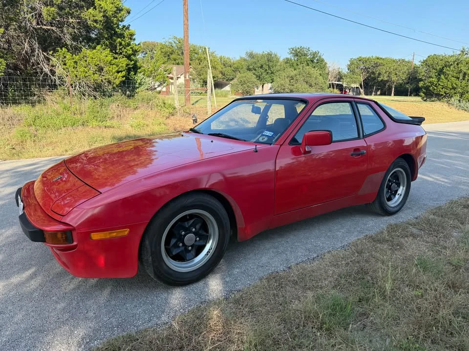 1983 Porsche 944 - Image 2 of 11