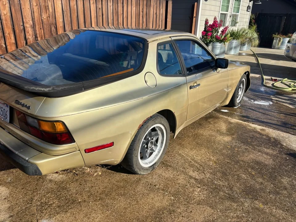1983 Porsche 944 - Image 2 of 7