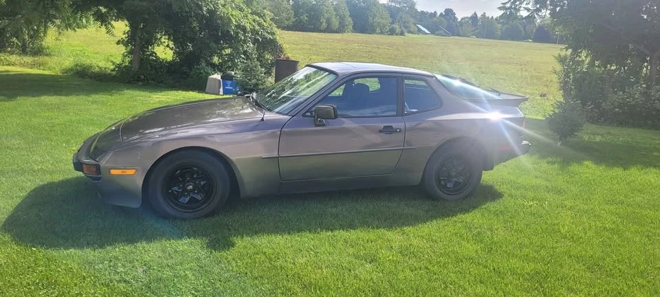 1983 Porsche 944 - Image 4 of 5