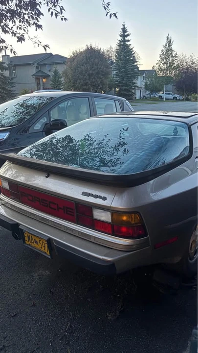 1983 Porsche 944 - Image 5 of 6