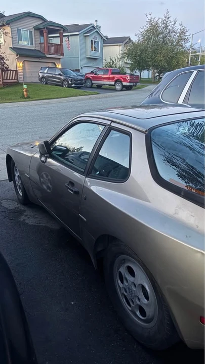 1983 Porsche 944 - Image 6 of 6