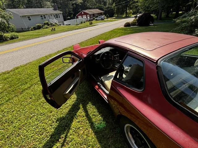 1983 Porsche 944 - Image 10 of 15