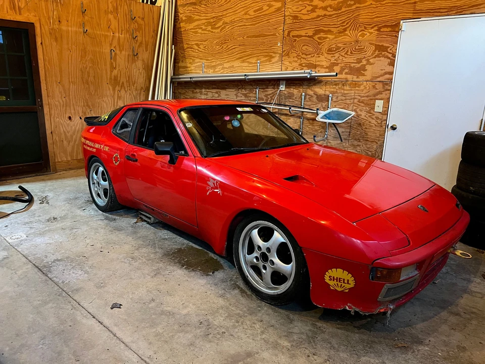 1983 Porsche 944 - Image 2 of 10