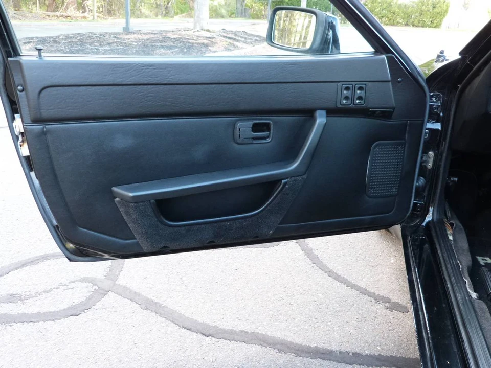 1983 Porsche 944 - Image 13 of 19