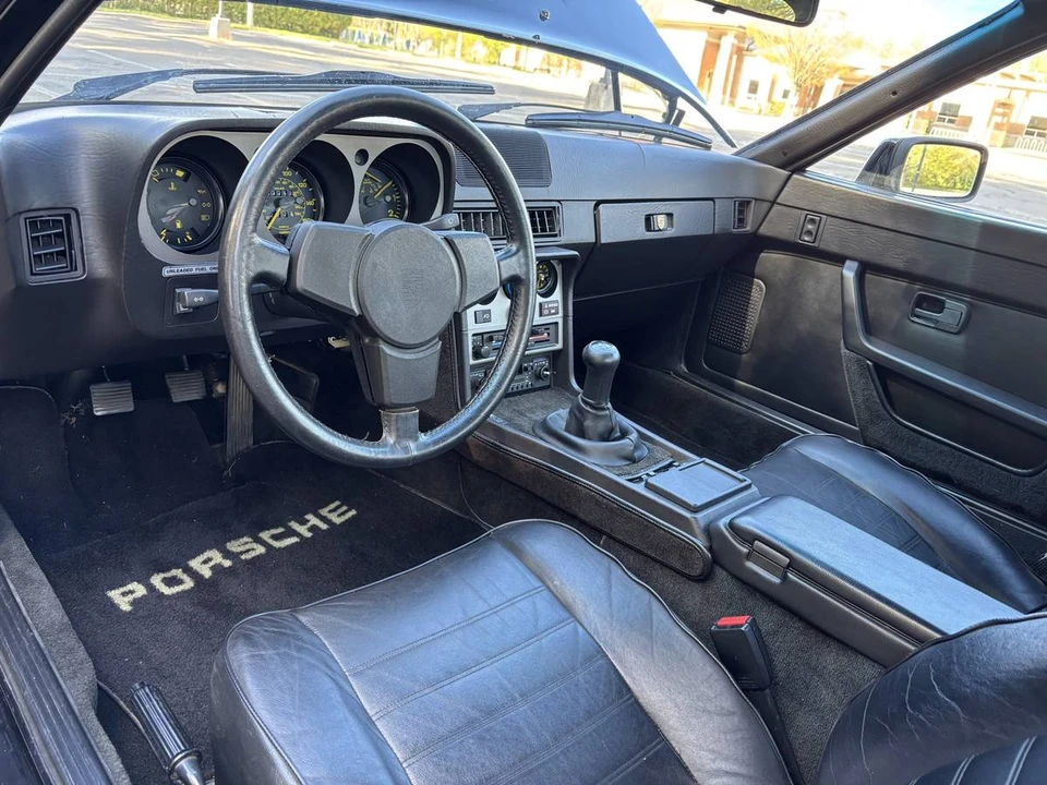 1983 Porsche 944 - Image 8 of 20