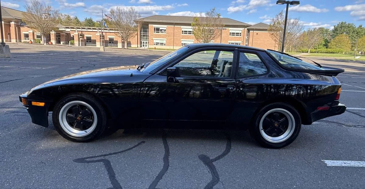 1983 Porsche 944 - Image 3 of 20