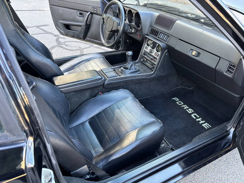 1983 Porsche 944 - Image 13 of 20