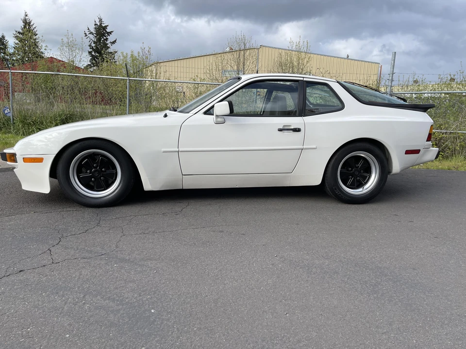 1983 Porsche 944 - Image 14 of 31