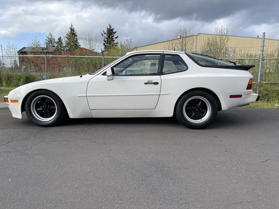 1983 Porsche 944 - Image 17 of 31