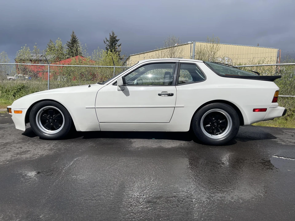 1983 Porsche 944 - Image 18 of 31