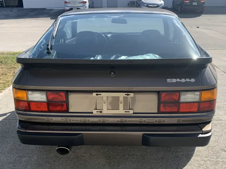 1983 Porsche 944 - Image 6 of 24