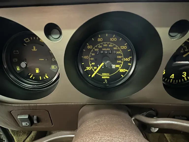 1983 Porsche 944 - Image 10 of 24