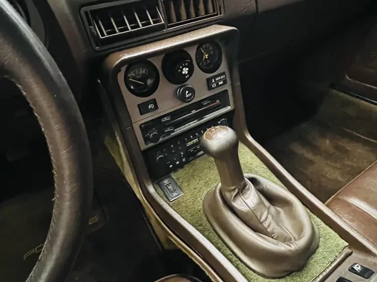 1983 Porsche 944 - Image 11 of 24