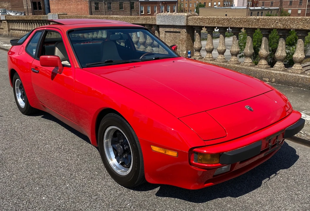 1983 Porsche 944 - Image 9 of 31