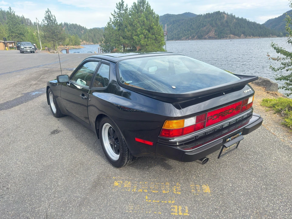 1983 Porsche 944 - Image 9 of 31