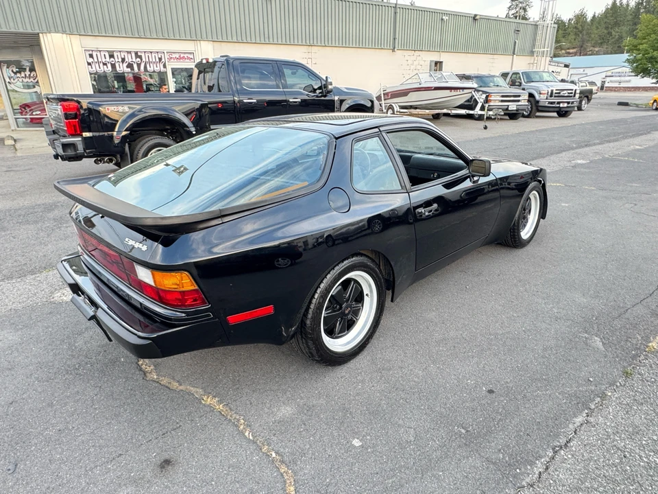 1983 Porsche 944 - Image 11 of 31