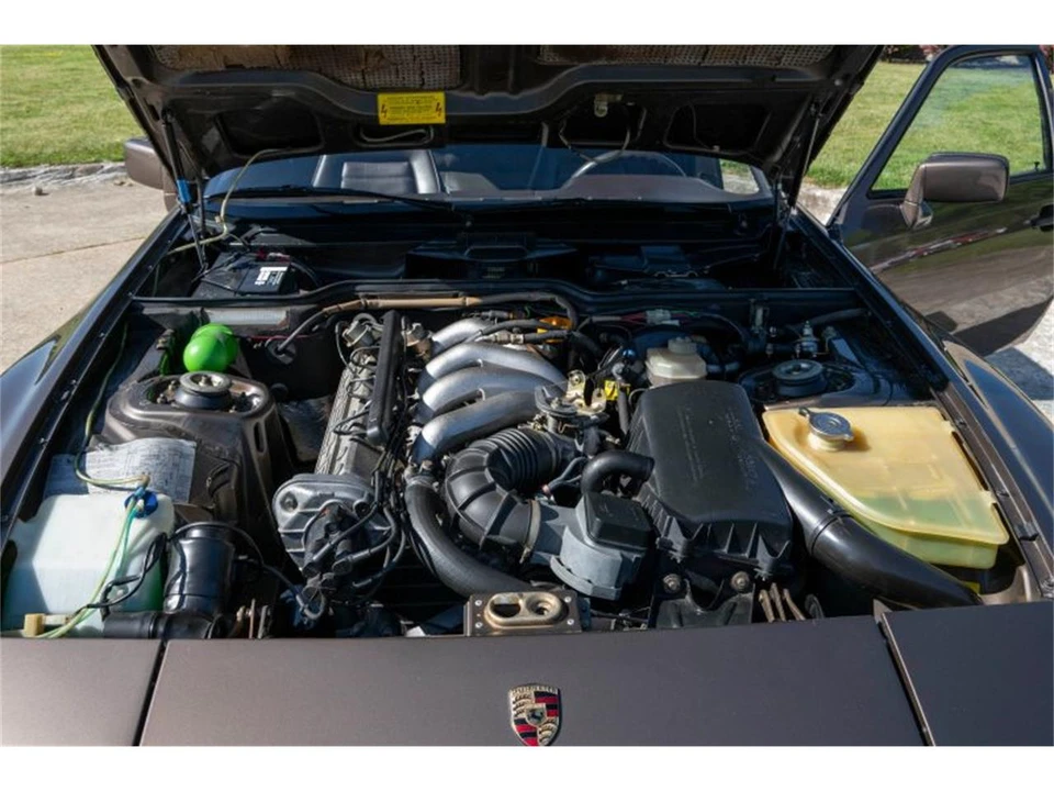1983 Porsche 944 - Image 27 of 31