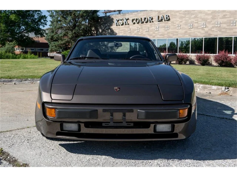 1983 Porsche 944 - Image 11 of 31