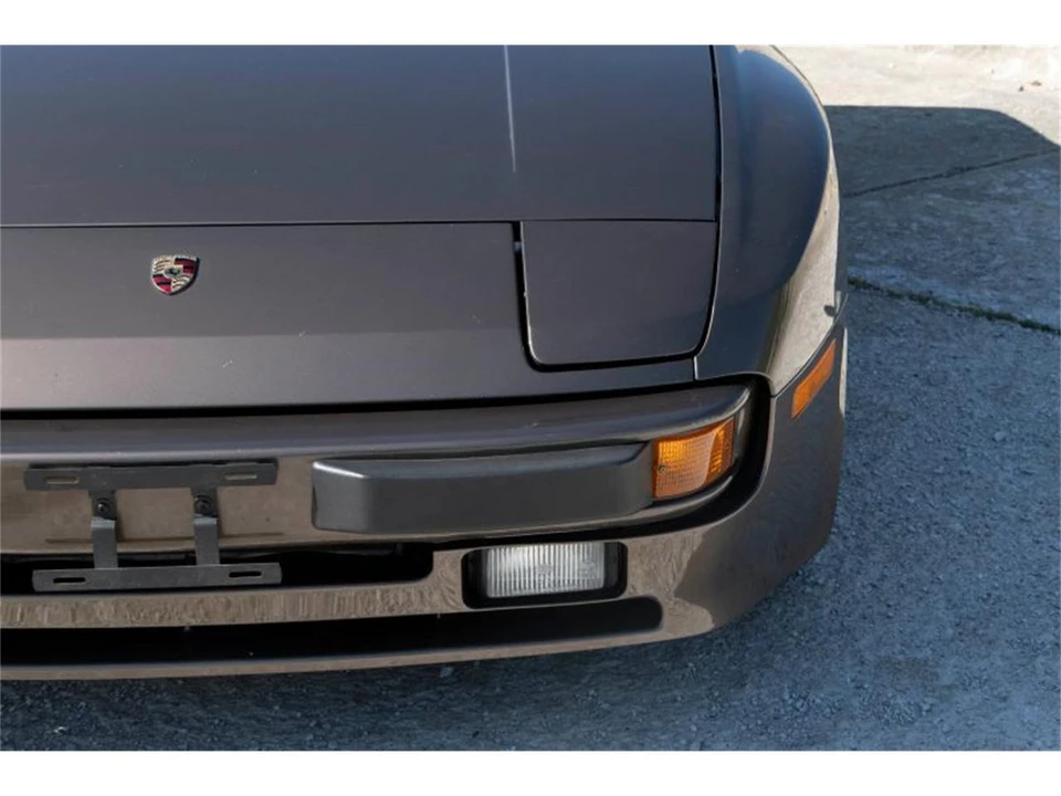1983 Porsche 944 - Image 17 of 31