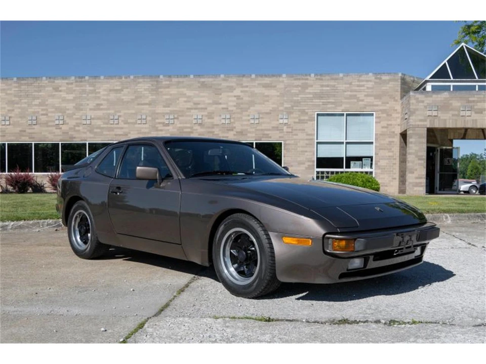 1983 Porsche 944 - Image 2 of 31