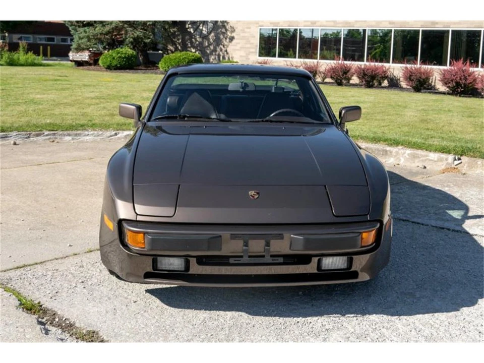 1983 Porsche 944 - Image 12 of 31