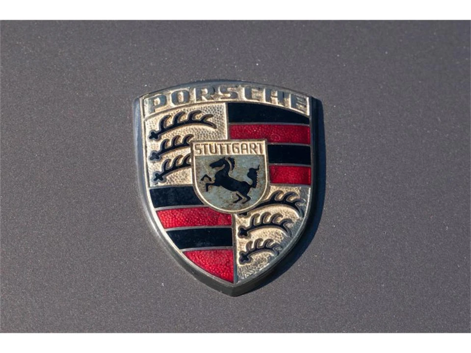 1983 Porsche 944 - Image 24 of 31