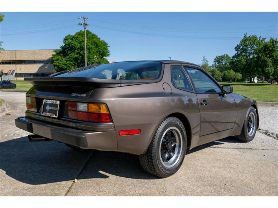 1983 Porsche 944 - Image 8 of 31