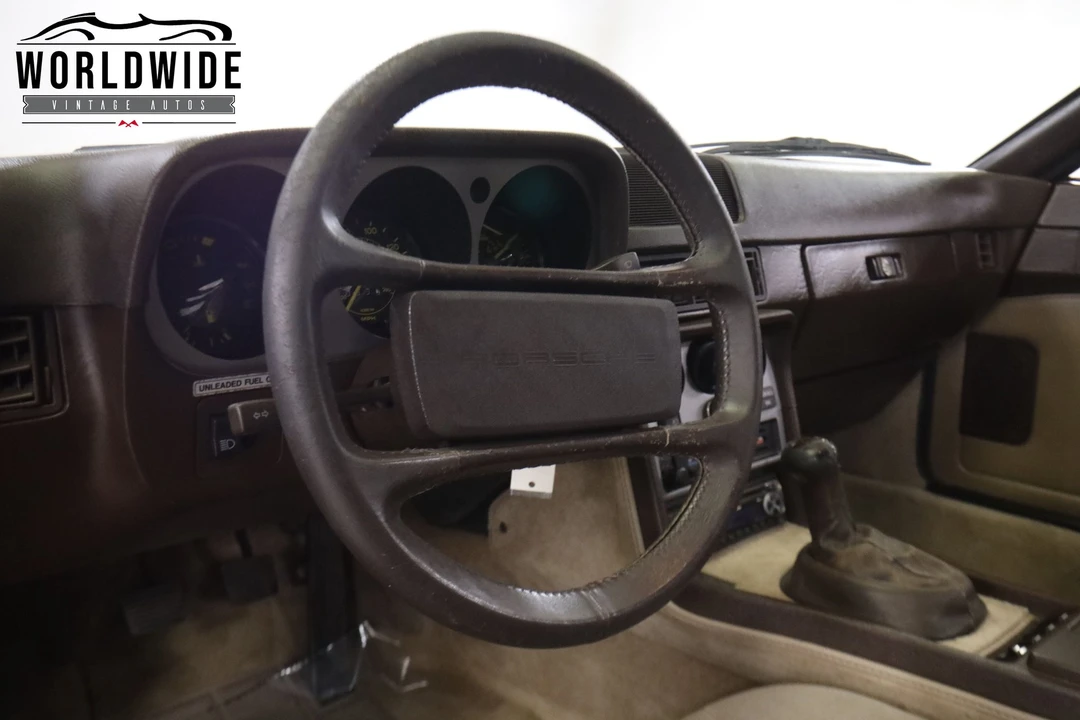 1983 Porsche 944 - Image 28 of 31