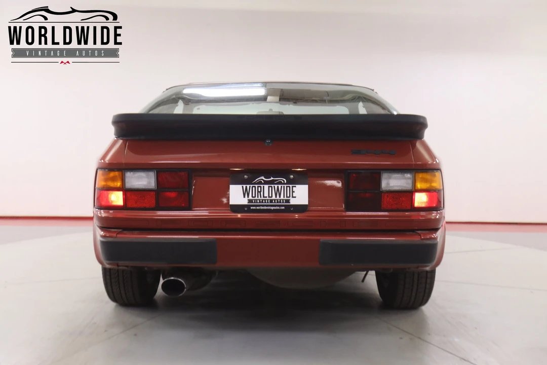 1983 Porsche 944 - Image 18 of 31