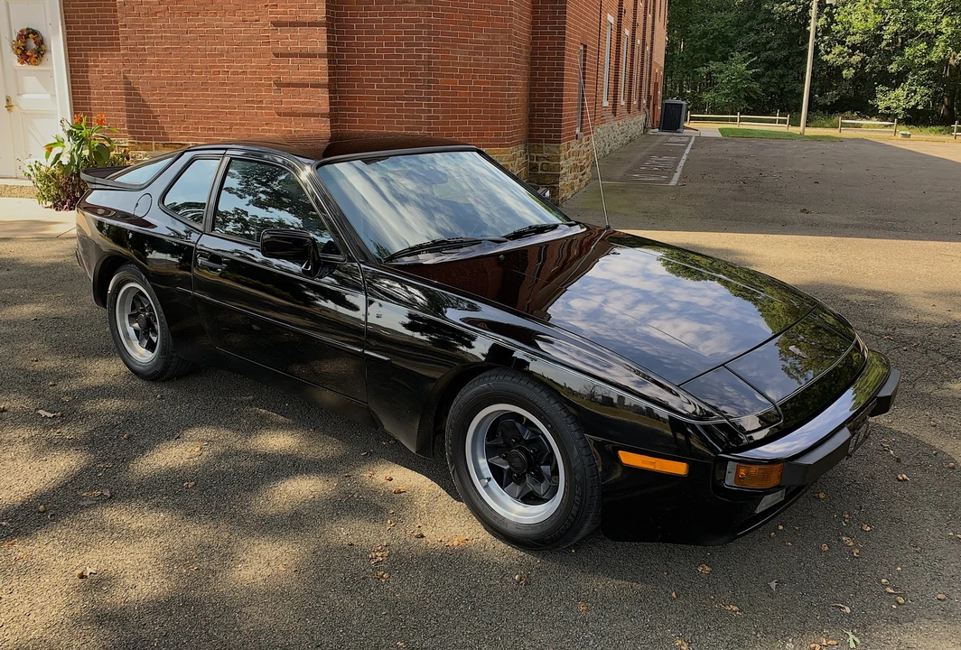 1983 Porsche 944 - Image 8 of 31