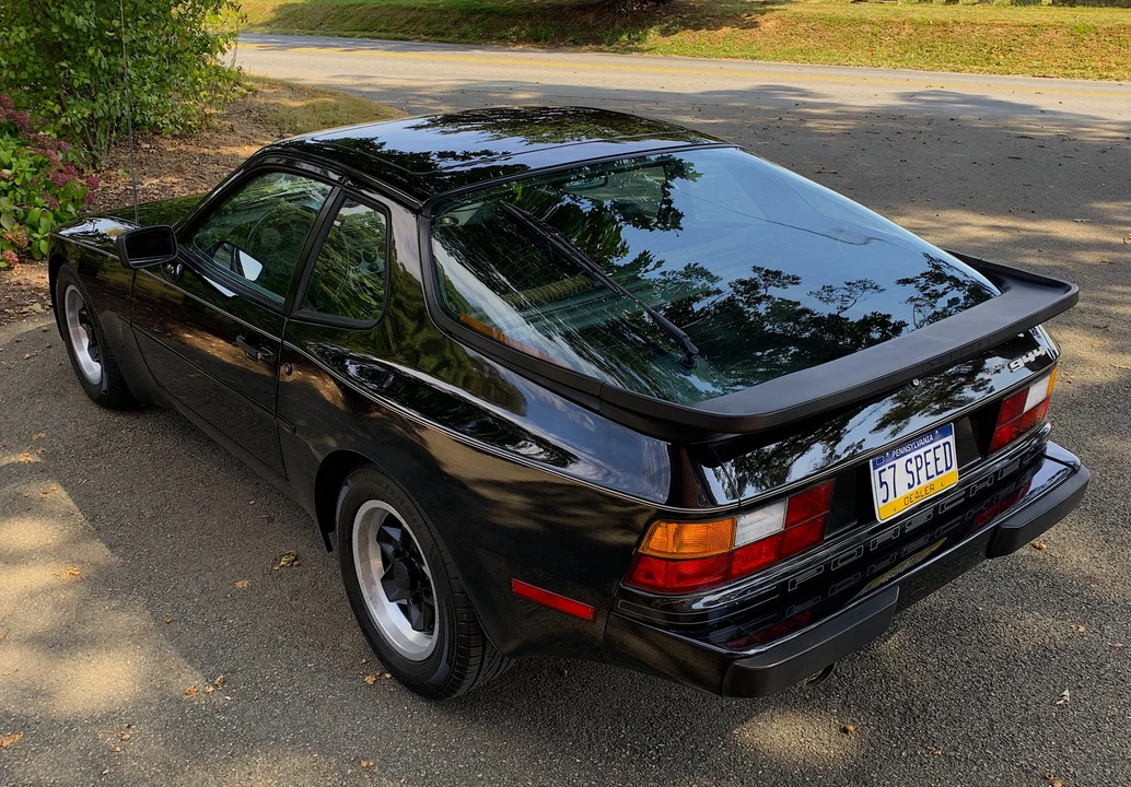 1983 Porsche 944 - Image 3 of 31