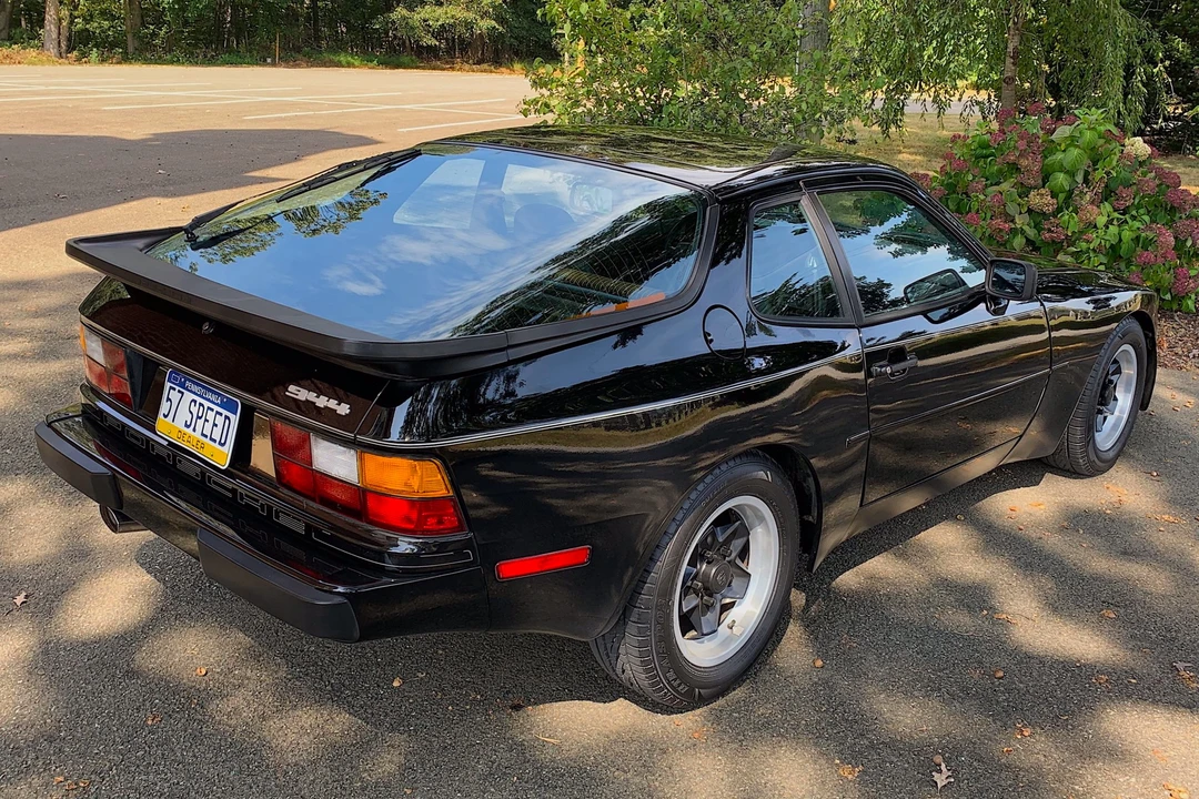 1983 Porsche 944 - Image 5 of 31