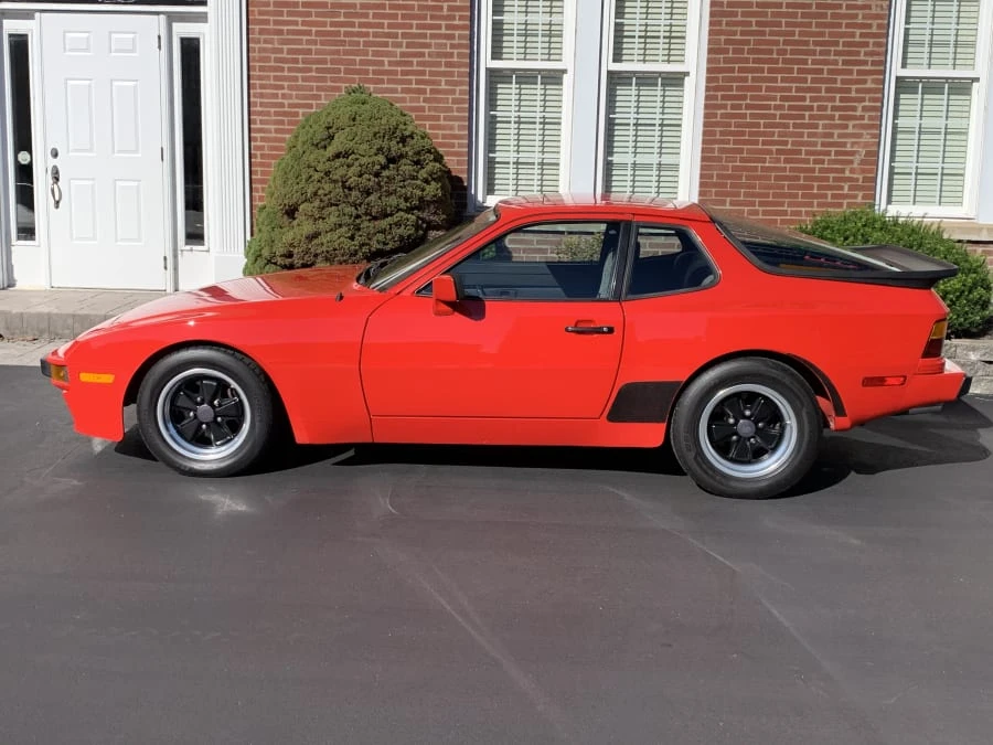 1983 Porsche 944 - Image 2 of 7