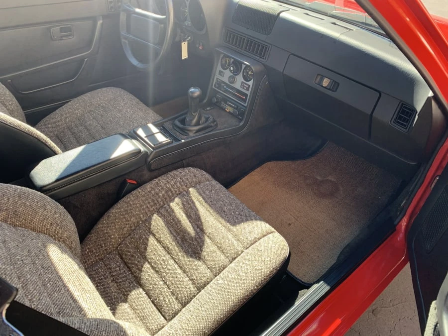 1983 Porsche 944 - Image 5 of 7