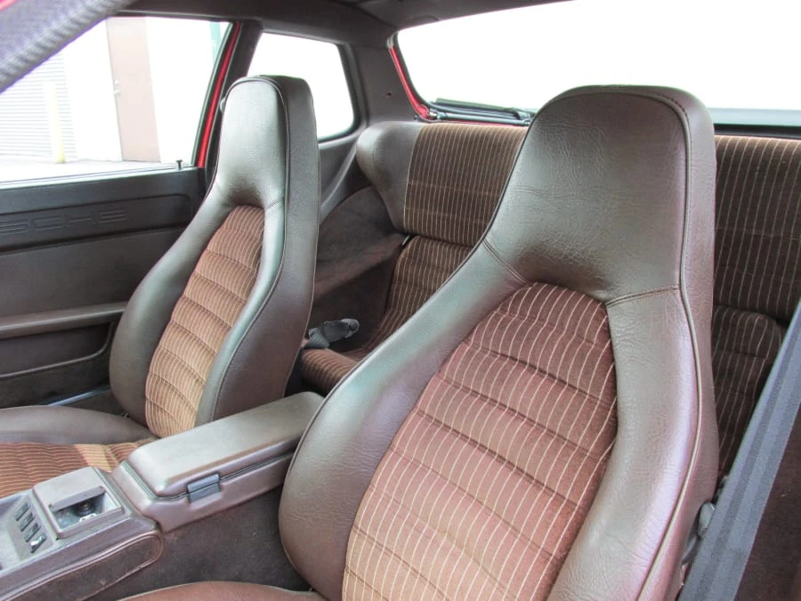 1983 Porsche 944 - Image 4 of 9
