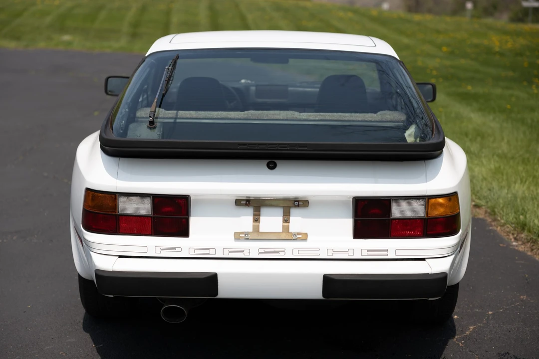 1983 Porsche 944 - Image 8 of 31