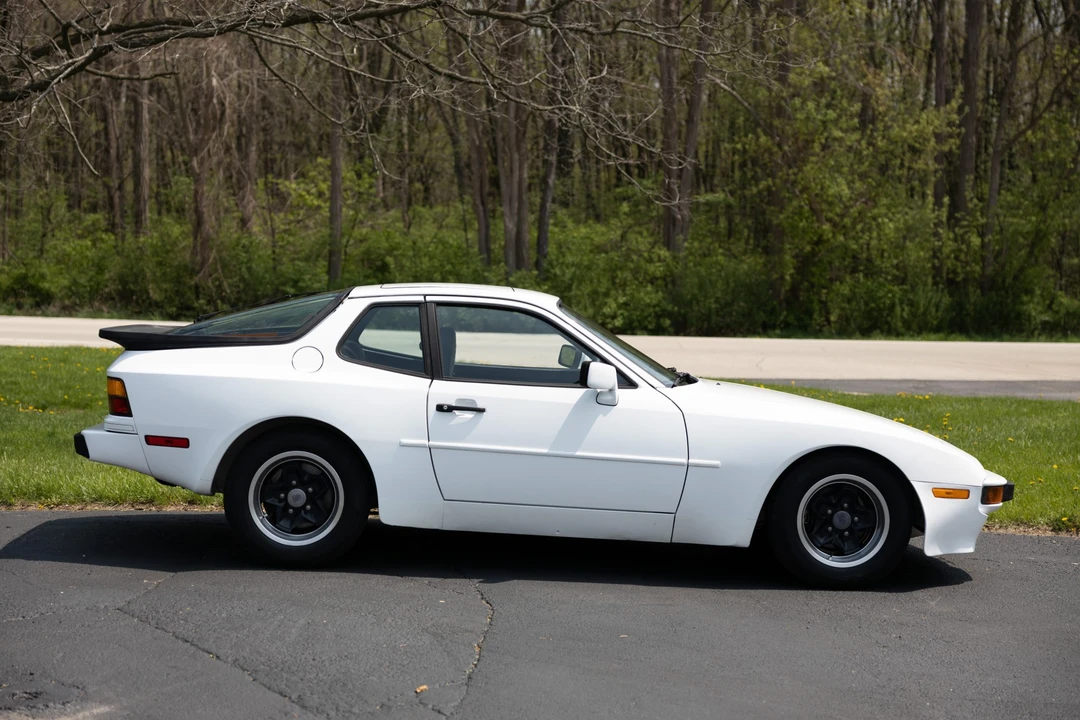 1983 Porsche 944 - Image 13 of 31