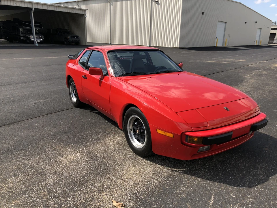 1983 Porsche 944 - Image 6 of 31