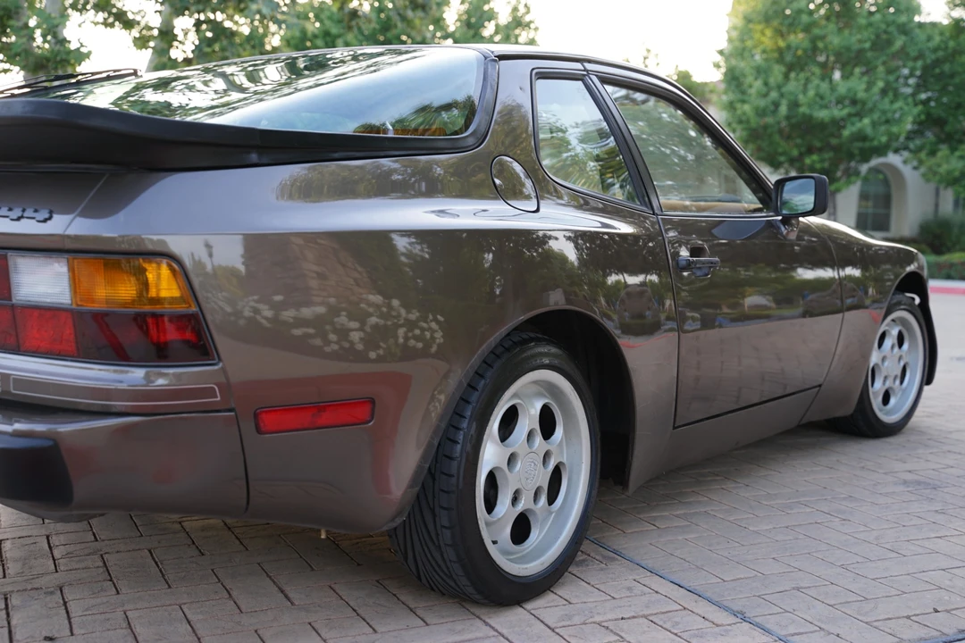 1983 Porsche 944 - Image 18 of 31