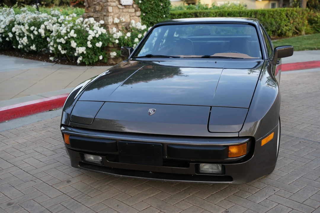 1983 Porsche 944 - Image 5 of 31