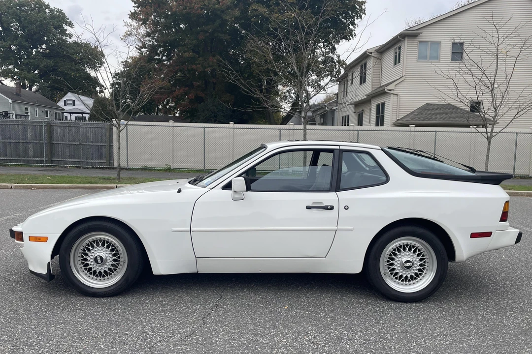 1983 Porsche 944 - Image 3 of 31