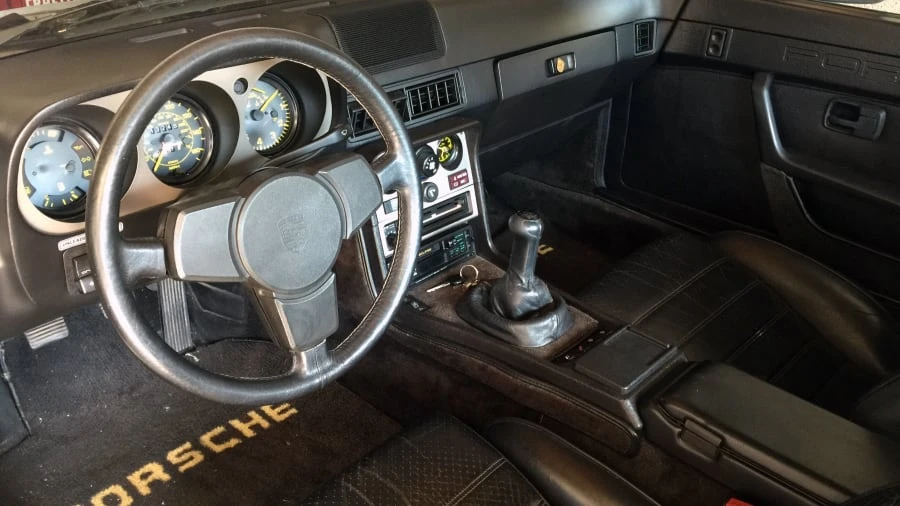 1983 Porsche 944 - Image 3 of 4