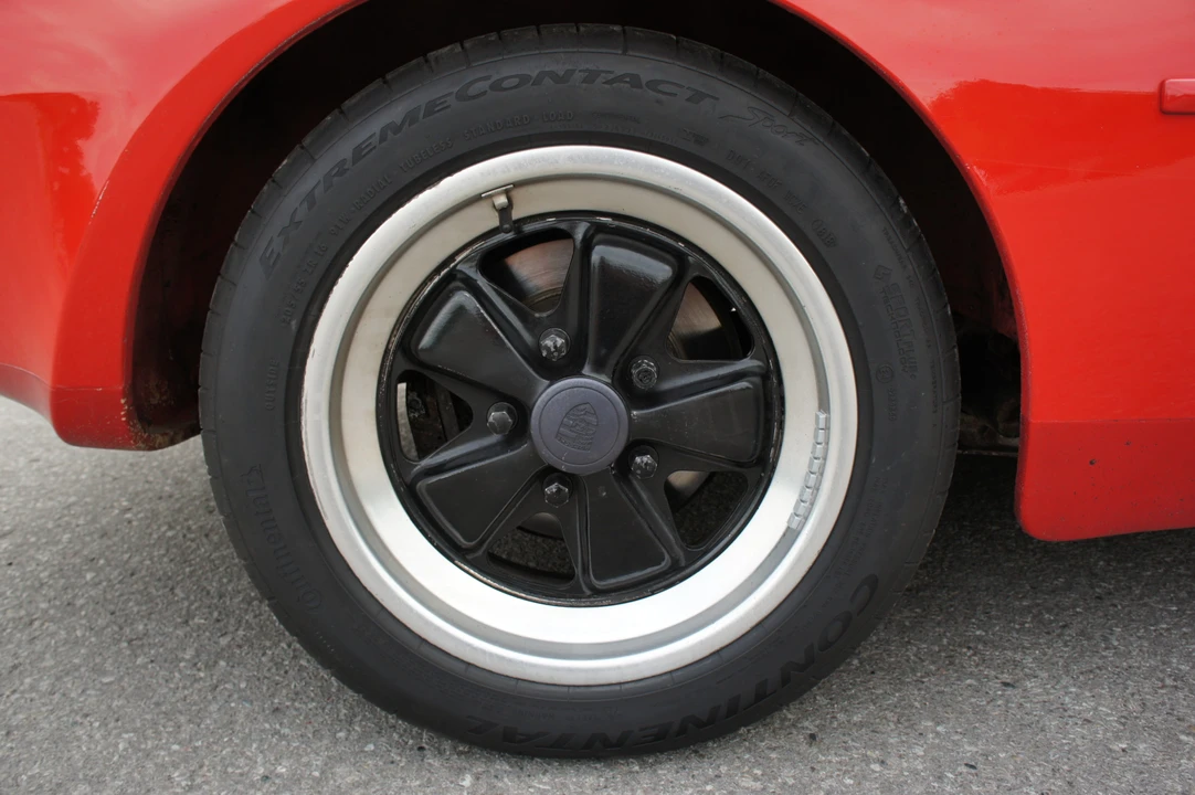 1983 Porsche 944 - Image 29 of 31
