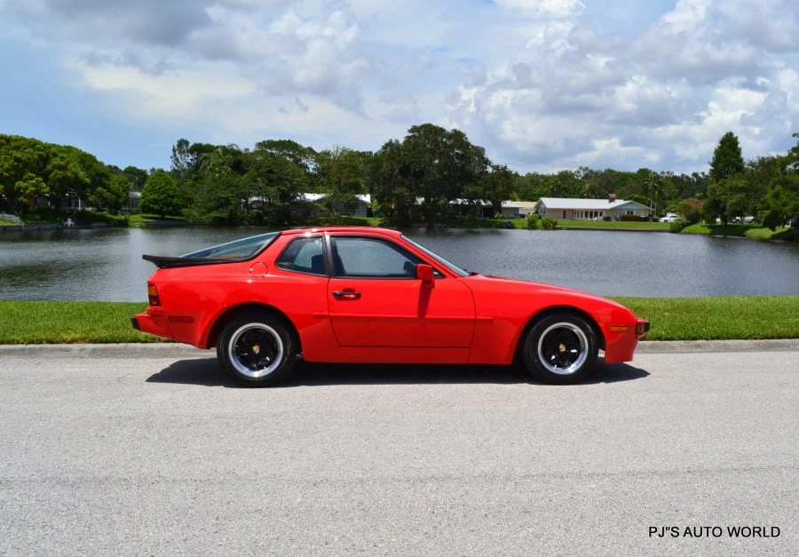 1983 Porsche 944 - Image 3 of 10