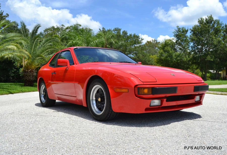 1983 Porsche 944 - Image 4 of 10