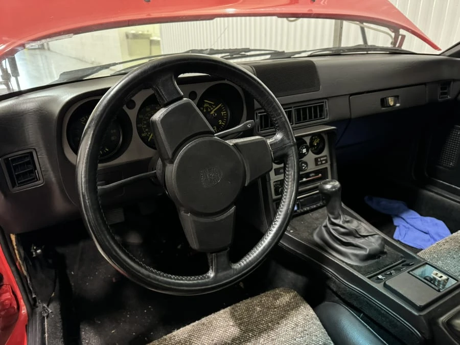 1983 Porsche 944 - Image 11 of 19