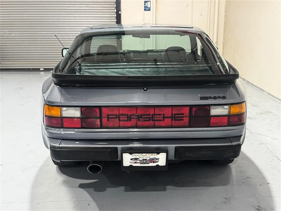 1983 Porsche 944 - Image 5 of 31